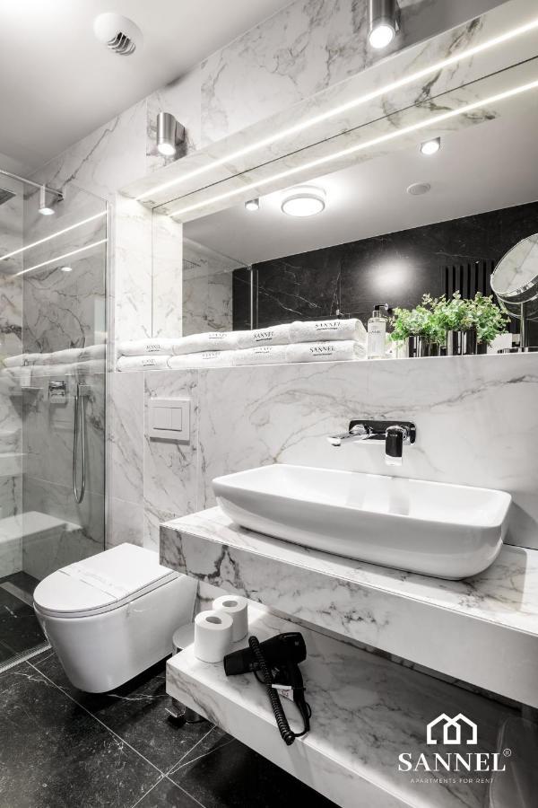 Apartament Prestige Z Dostepem Do Basenow,Strefy Saun,Jacuzzi - Pinea Apartments Pobierowo-Sannel Apartments For Rent Bagian luar foto