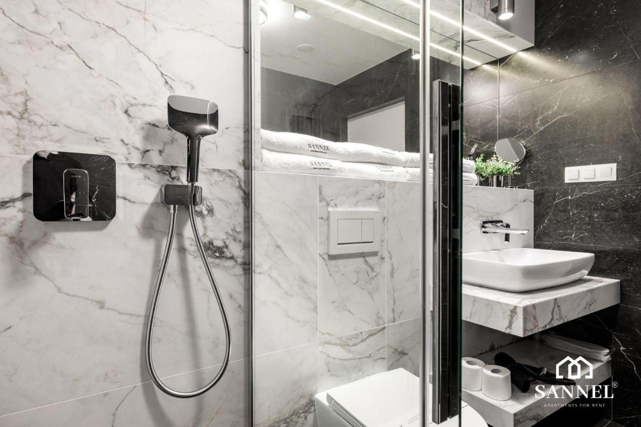 Apartament Prestige Z Dostepem Do Basenow,Strefy Saun,Jacuzzi - Pinea Apartments Pobierowo-Sannel Apartments For Rent Bagian luar foto
